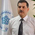 Dekan olunca ailesini de işe almış