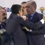‘Sarılma zafiyeti’: 13 polis görevden alındı