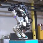 Akrobatik hareketler yapabilen robot “Atlas”