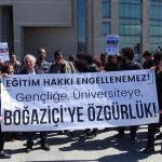 Savaş karşıtı 9 öğrenci tutuklandı