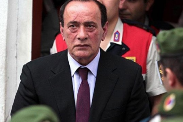 alaattin cakici nin yegenine kursun yagmuru 1514579077