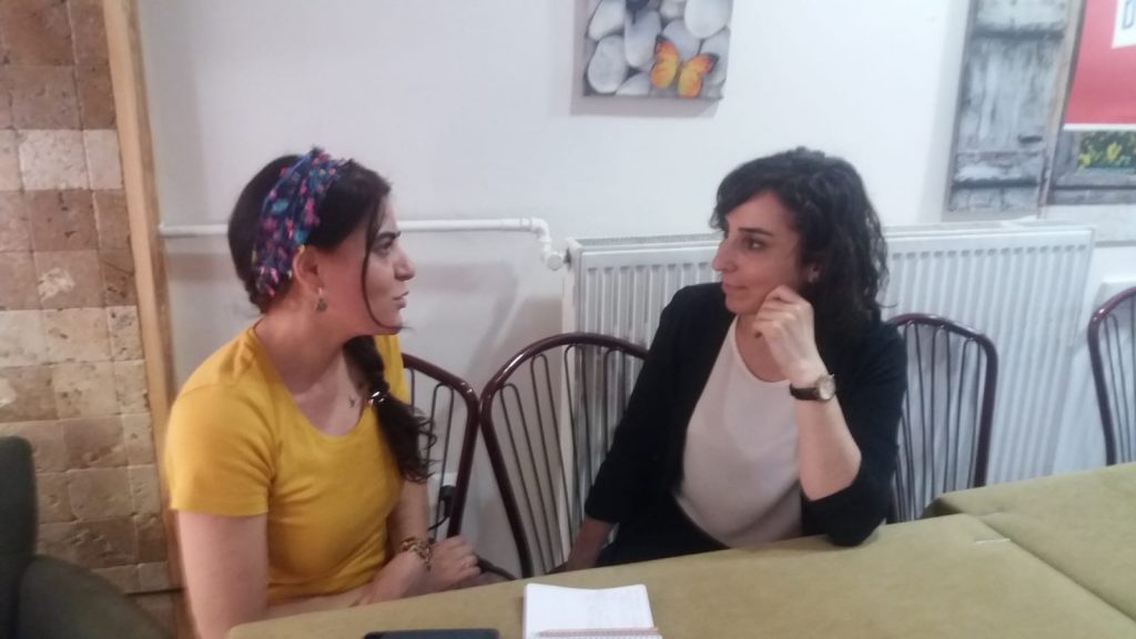Meral Hanbayat:Hep birlikte omuzdaş bir mücadeleyle kazanabiliriz