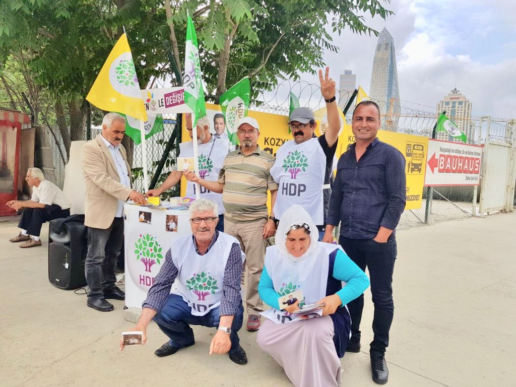 İstanbul’da SMF ve HDP seçim çalışmalarını sürdürüyor
