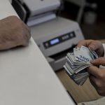 Türk bankaları giderek artan borç yapılandırma talepleriyle karşı karşıya