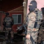 Gülsuyu mahallesinde ev baskınları, çok sayıda gözaltı var