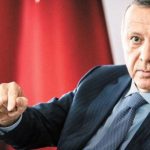 Telefon görüşmesinden dolayı ihbar edildi, Erdoğan’a hakaretten gözaltına alındı!