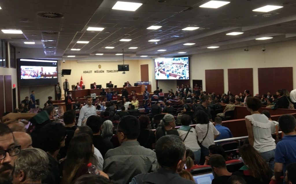 ÇHD ve HHB avukatlarının duruşması 2. gününde devam ediyor