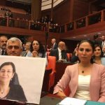Yeni yasama yılının açılışında Erdoğan protesto edildi
