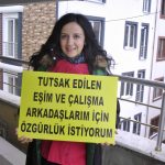 İstanbul Adliyesi önünde tutsak avukatlar için nöbet tutan Avukat Didem Ünsal gözaltına alındı