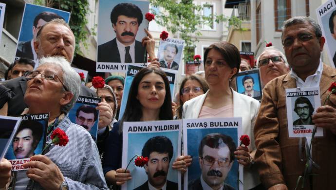 cumartesi anneleri 740 hafta