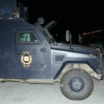 Diyarbakır’da zırhlı polis aracına eylem