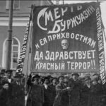 Ya burjuva terörizmi ya da kızıl terörizm, orta yol yok/Lenin