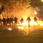 Atina-Eksarheia’ya polis saldırıları artıyor: Anarşistlerden silahlı direniş uyarısı