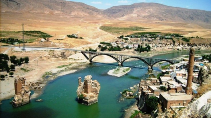 CREATOR: gd jpeg v1.0 (using IJG JPEG v62), quality = 100