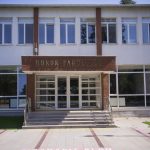 19 hukuk fakültesinin dekanı hukukçu değil