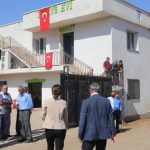 Nusaybin’de yaşamını yitirenlerin taziyesine asker zorla bayrak astı, HDP’lileri kovun talimatı verdi