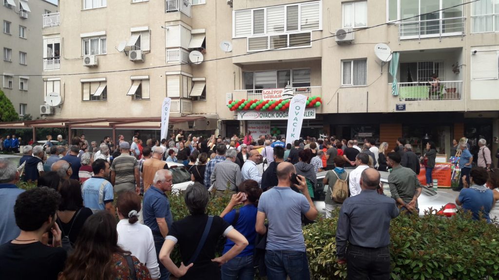 Umut büyüyor: İzmir’de Ovacık Tüketim Kooperatifi’nin ikinci ofisi Karşıyaka’da açıldı