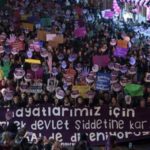 25 Kasım yürüyüş yasağı kalktı