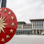 Saray sınırsız harcama yetkisine kavuştu
