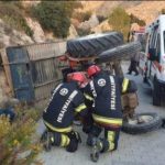 Tarım işçilerini taşıyan traktör devrildi: 9 işçi yaralandı