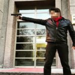 Silah doğrultmaya “mükâfat”: Fakültede araştırma görevlisi yapıldı