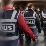 İzmir’de 12 kişi ev baskınlarıyla gözaltına alındı