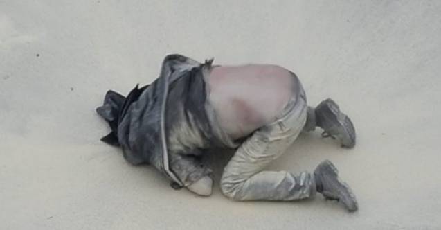 cocuklarim ac diyerek valilik onunde kendisini yakti