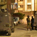 450 kişi ev baskınlarıyla gözaltına alındı