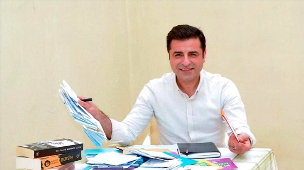 Demirtaş’a verilen 4 yıl 8 ay ceza onandı