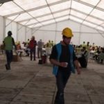 Koronavirüse yakalanan işçiler hastanede değil konteynerde tutuluyor