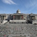 Londra’da iklim eylemcilerinden 2 bin çocuk ayakkabısıyla protesto
