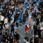 Paris’te binlerce kişi polis şiddetine karşı yürüdü