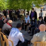 Meclis önünde baro başkanlarının eylemlerini takip eden gazetecilere sosyal mesafe cezası ve gözaltı