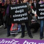 Bir erkek yaralanan eşinin doktorda tedavisini engelledi