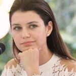 Beren Saat: “Netflix’i kapatsanız da eşcinseller var, ötekileştirmeyelim”