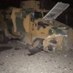 Yüksekova’da polis aracı devrildi