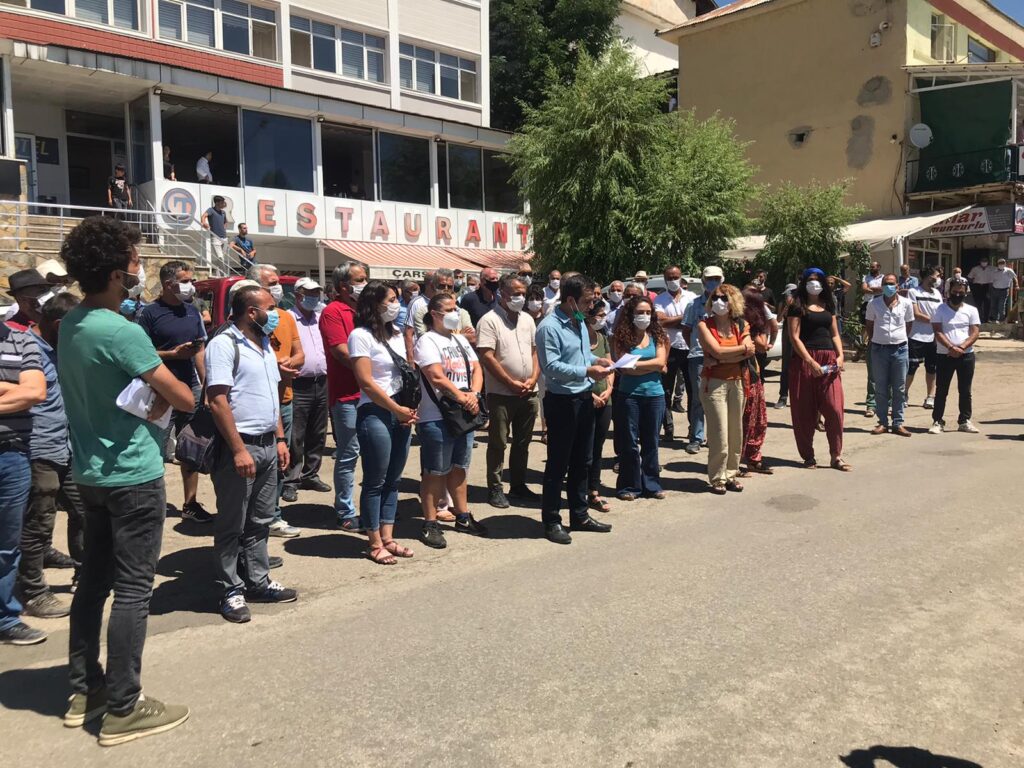 Munzur Özgür Aksın Meclisi peyzaj projesine ilişkin eylem düzenledi