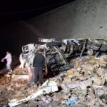 Erzurum’da dinamit yüklü kamyon devrildi
