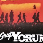 Grup Yorum üyeleri sahneden aşağı atılarak işkenceyle gözaltına alındılar