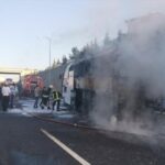 Kocaeli’de seyir halindeki yolcu otobüsünde yangın