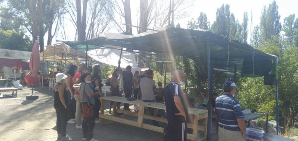 Engellemelere rağmen Ovacık halkı ve DKÖ’ler Munzur Gözeleri’ne ulaştı: “Munzur Gözelerini hep birlikte koruyalım”