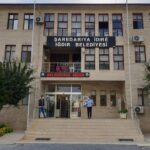 Kayyım yönetimindeki belediyede çok sayıda işçi ve memur ihraç edildi