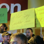 Lipton Çay fabrikasında çalışan işçiler greve gidiyor