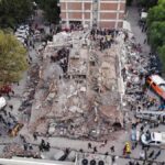İzmir depreminde yaşamını yitirenlerin sayısı 35’e yükseldi