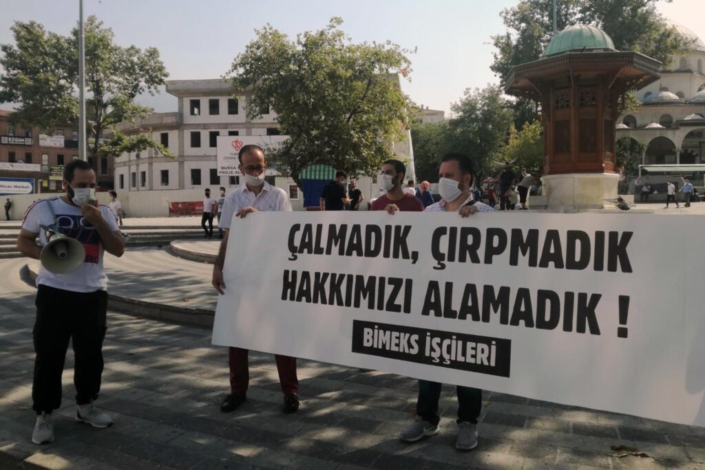 4 yıldır haklarını arayan Bimeks işçilerine dava açıldı