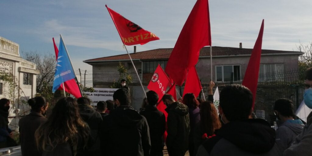 Devrim ve sosyalizm mücadelesinde yaşamını yitirenler Gazi’de anıldı