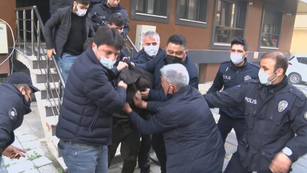 Ataerki katletmeye devam ediyor: Öğretim görevlisi Aylin Sözer katledildi