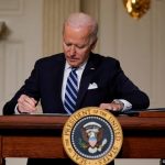 ABD Başkanı Biden, BAE ve Suudi Arabistan’la yapılan silah satış anlaşmalarını geçici olarak durdurdu