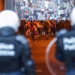 Belçika’nın Başkenti Brüksel’de polis bir siyahi genci katletti, halk sokaklara çıkarak direnişe geçti