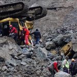 Artvin’de iş cinayeti: İş makinesinin devrilmesi sonucu bir işçi hayatını kaybetti